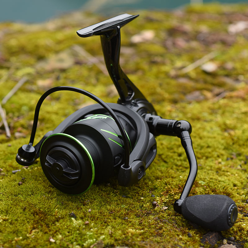 GT Series Long Cast Fishing Reel – Heavy Duty Saltwater Spinning Reel with Interchangeable Handle